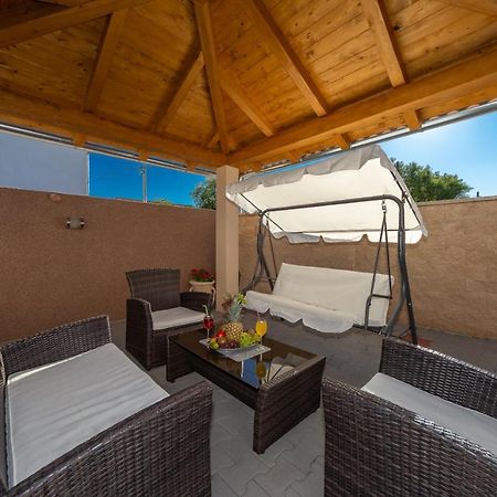 Apartmani Dada Biograd Na Moru Ngoại thất bức ảnh