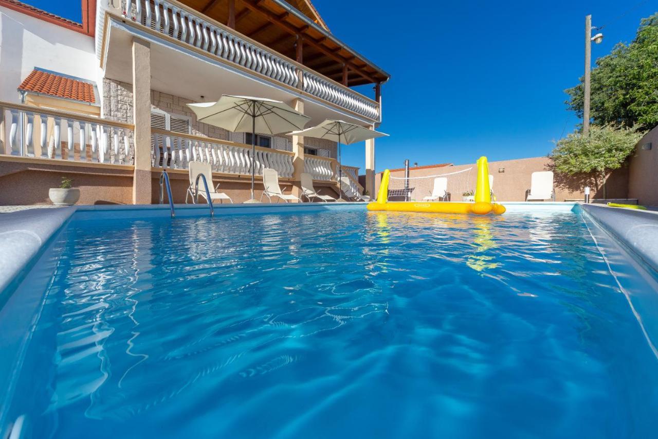 Apartmani Dada Biograd Na Moru Ngoại thất bức ảnh
