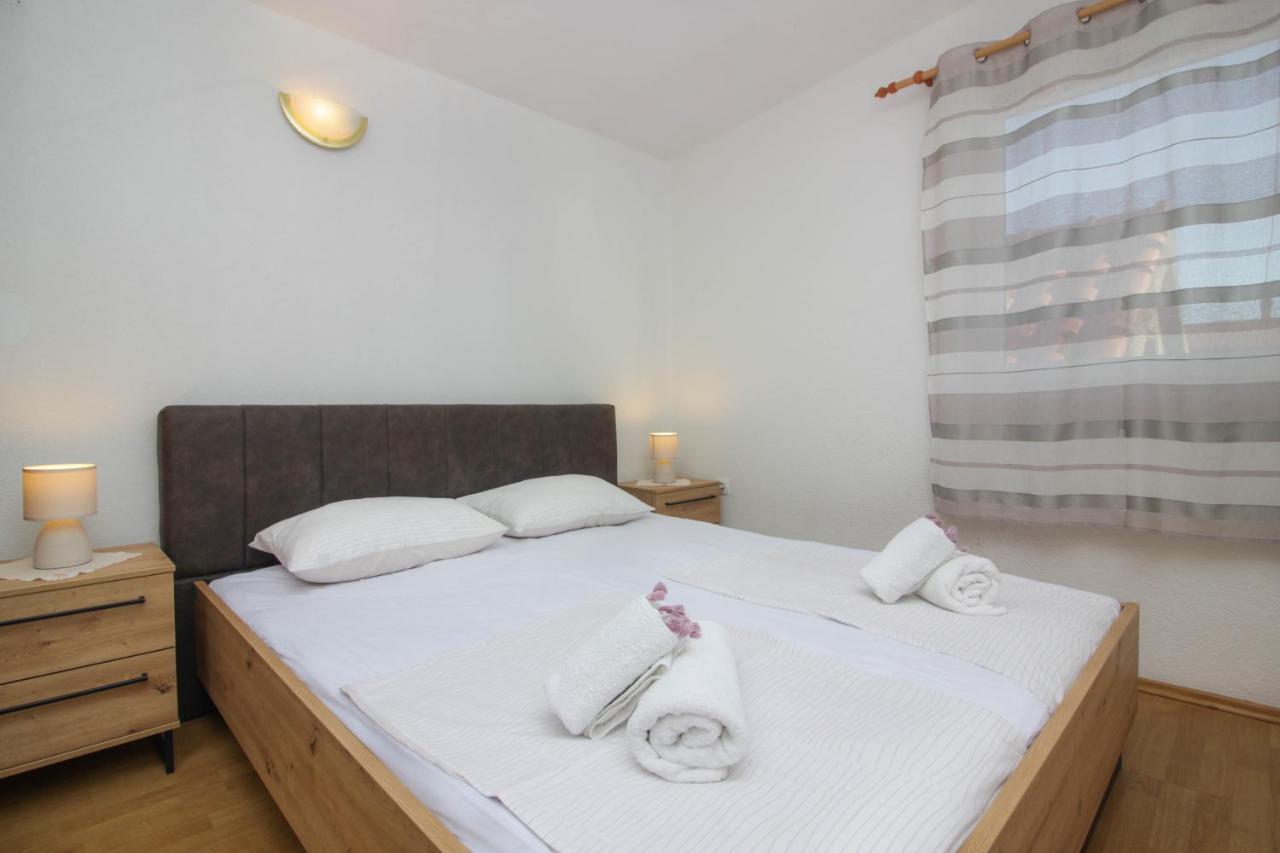Apartmani Dada Biograd Na Moru Ngoại thất bức ảnh
