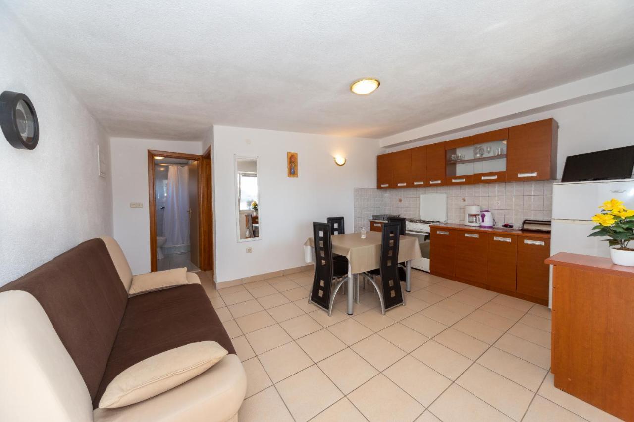 Apartmani Dada Biograd Na Moru Ngoại thất bức ảnh