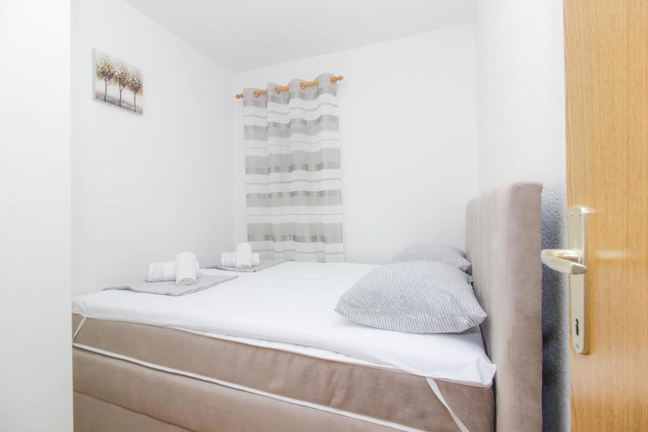 Apartmani Dada Biograd Na Moru Ngoại thất bức ảnh